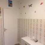 Familial Proche De La *