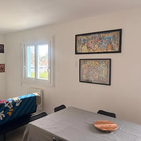 Familial Proche De La * Jullouville