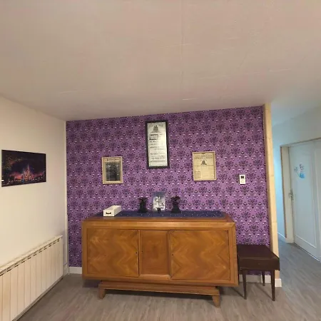 Familial Proche De La Apartment *