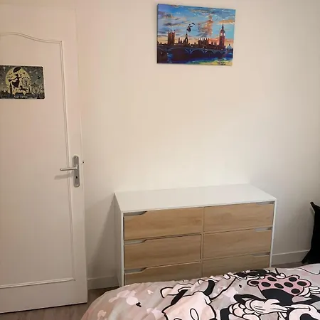 Familial Proche De La