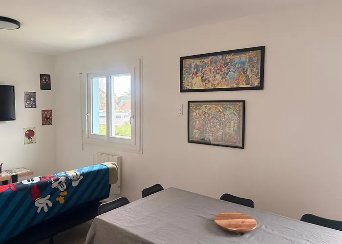 Familial Proche De La * Jullouville-les-Pins